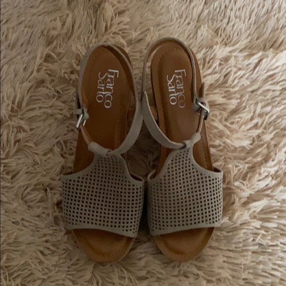 Auth Franco Sarto Clinton 2 Wedge Sandal, Taupe - Picture 7 of 8